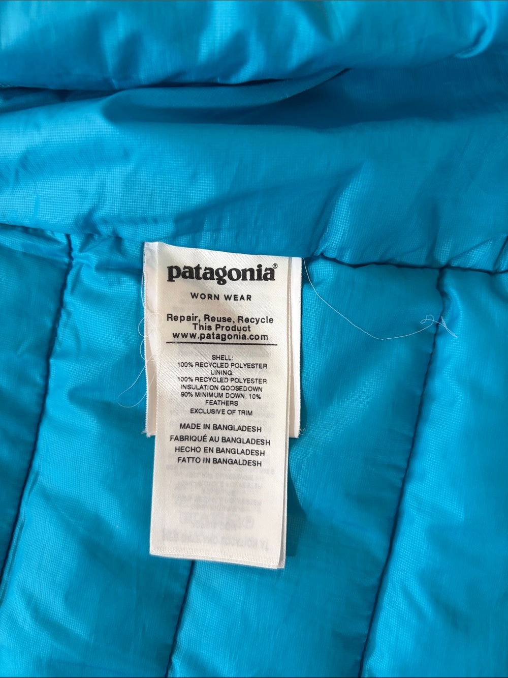 Patagonia Women’s Down Sweater Blue Puffer Jacket with Teal Trim - Picture 6 of 13